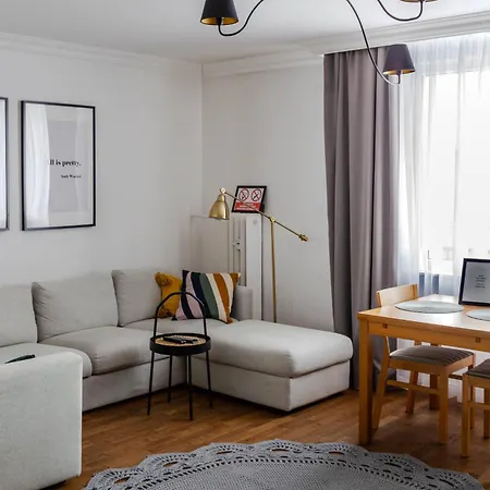 Klimatyczne Mieszkanie W Centrum Apartmán